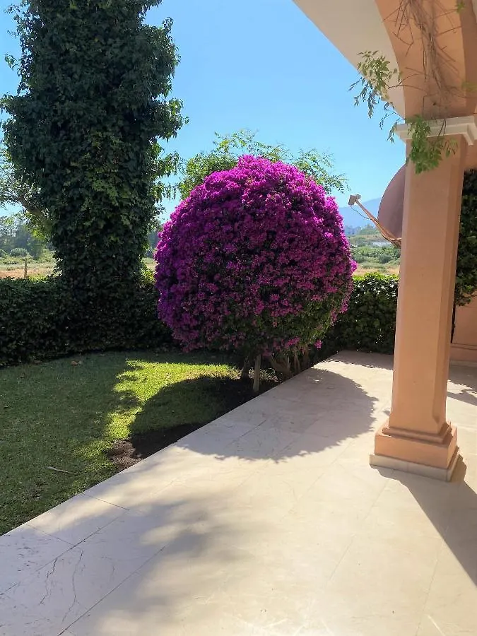 Park Beach Apartment Estepona